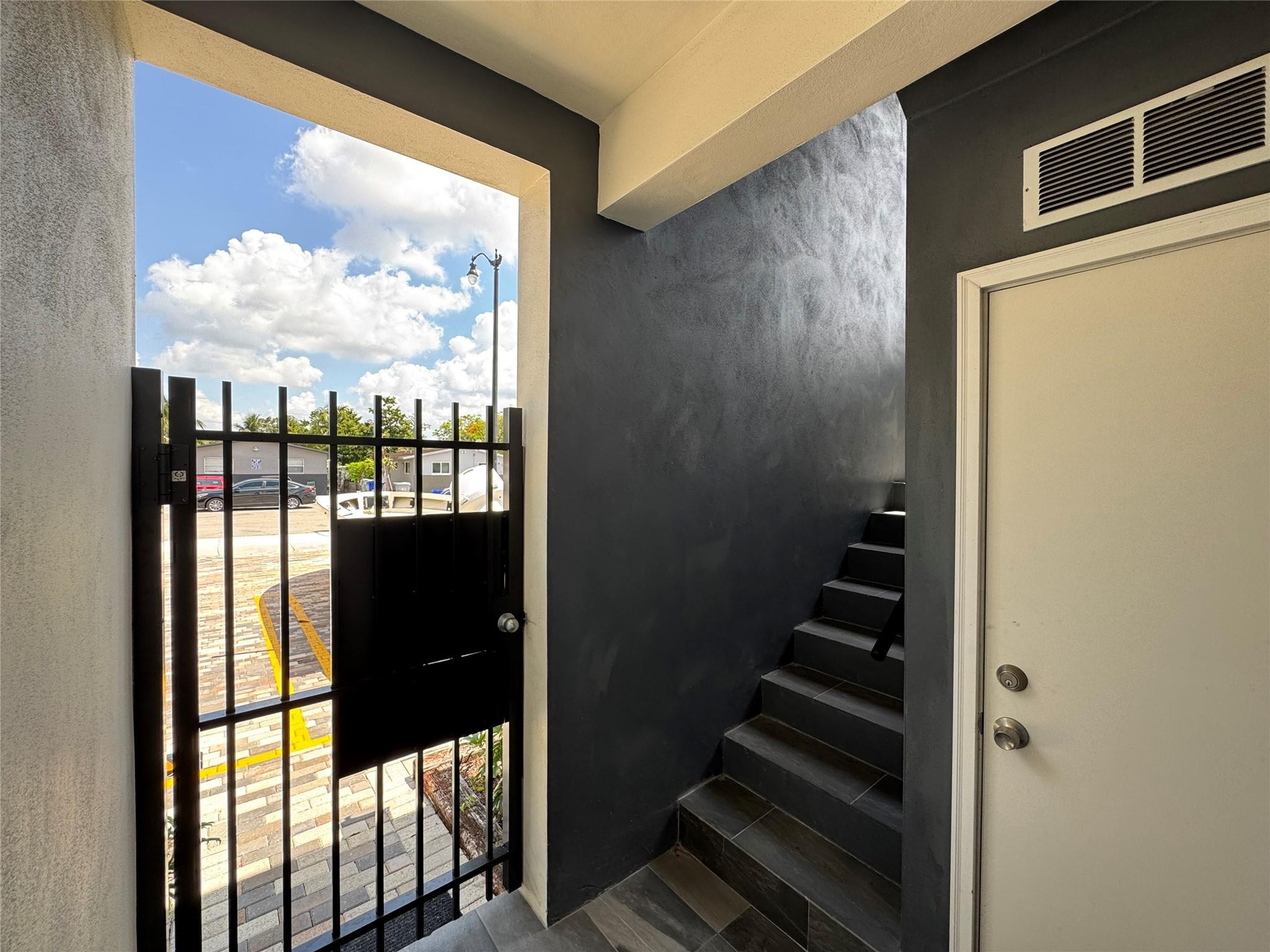 400 Northeast 30th Street, Unit 2 Pompano Beach, FL 33064 - Photo 5 of 28 Photo 5