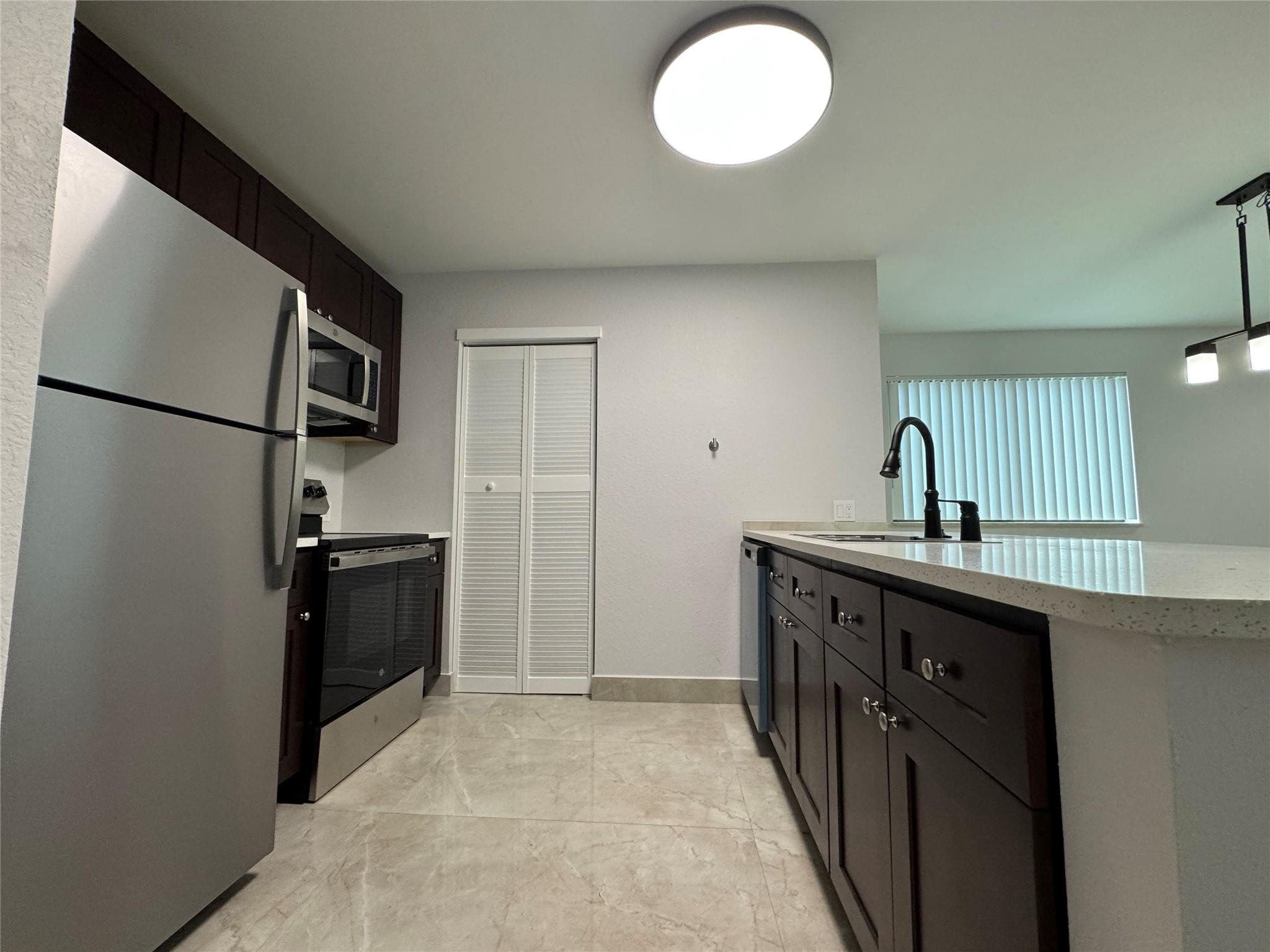 400 Northeast 30th Street, Unit 2 Pompano Beach, FL 33064 - Photo 8 of 28 Photo 8