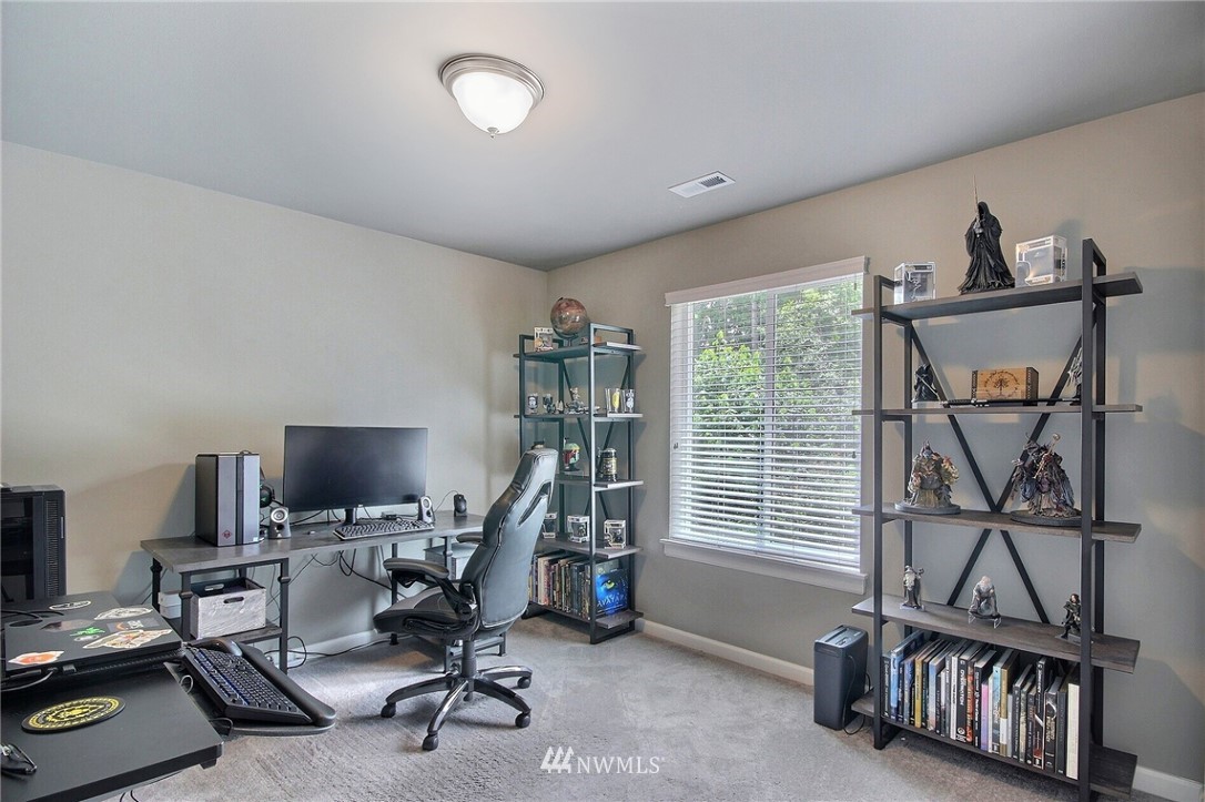 306 182nd Street Southeast Bothell, WA 98012 - Photo 17 of 25