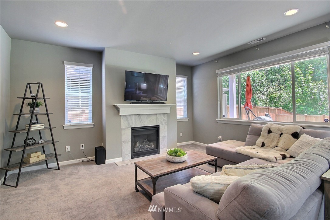 306 182nd Street Southeast Bothell, WA 98012 - Photo 3 of 25