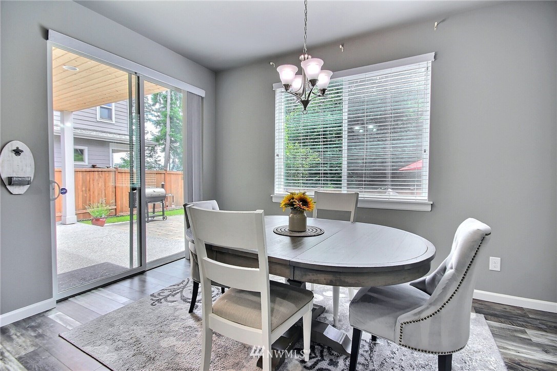 306 182nd Street Southeast Bothell, WA 98012 - Photo 9 of 25