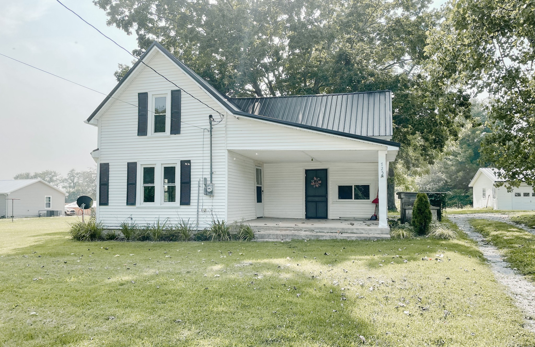 725 South Brace Road Summertown, TN 38483 - Photo 1 of 19 Gallery Image 1