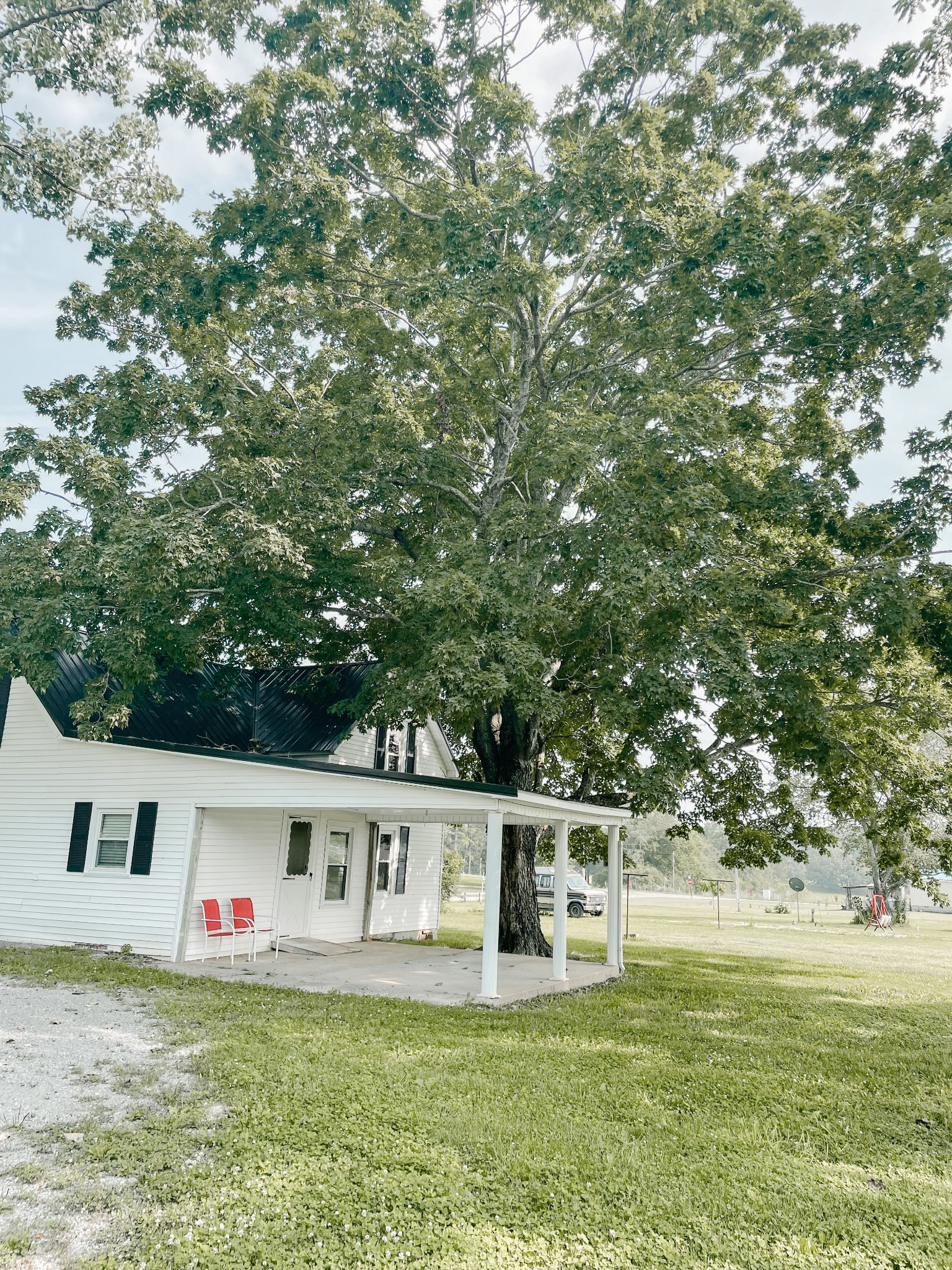 725 South Brace Road Summertown, TN 38483 - Photo 2 of 19 Gallery Image 2