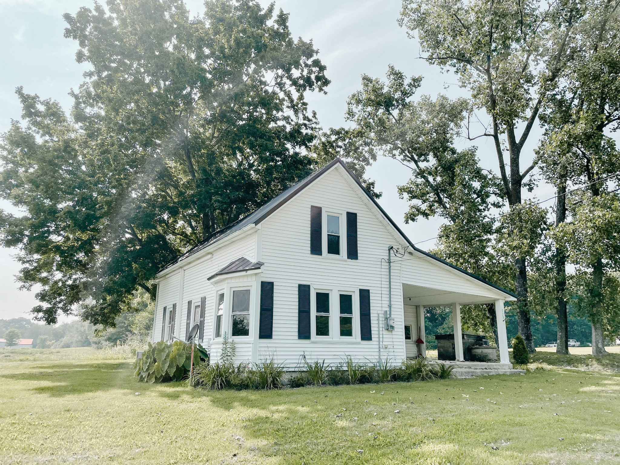 725 South Brace Road Summertown, TN 38483 - Photo 3 of 19 Gallery Image 3