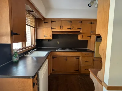 $600,000 | 4001 West 44th Street, Edina, MN 55424