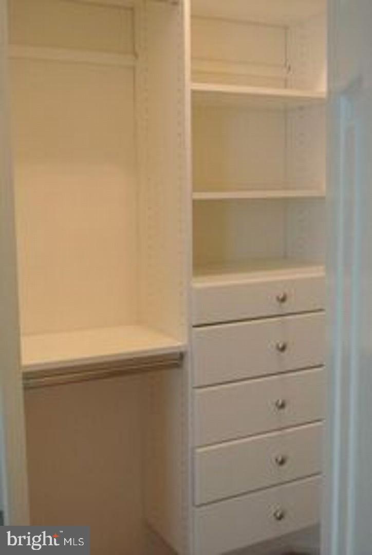 11800 Old Georgetown Road, Unit 1220 North Bethesda, MD 20852 - Photo 19 of 33
