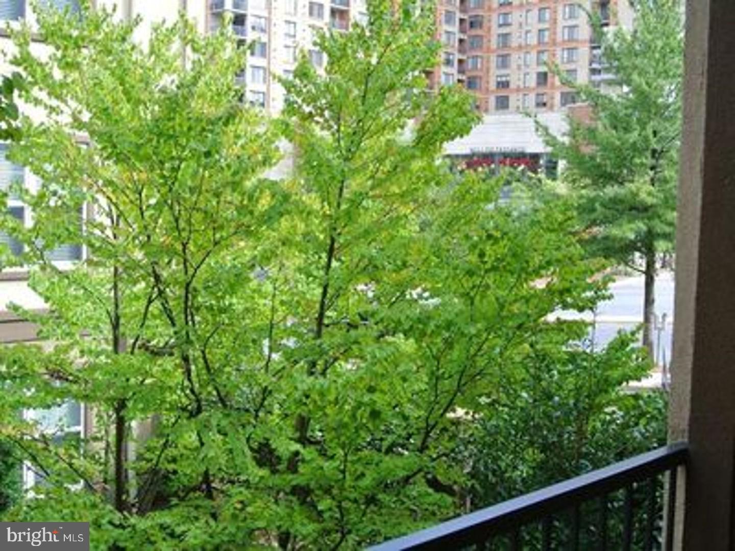 11800 Old Georgetown Road, Unit 1220 North Bethesda, MD 20852 - Photo 24 of 33