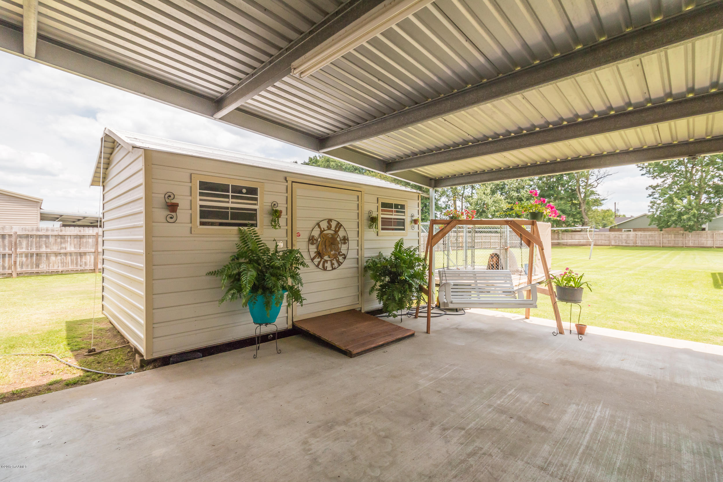 437 Benoit Road Carencro, LA 70520 - Photo 13 of 34 Gallery Image 13
