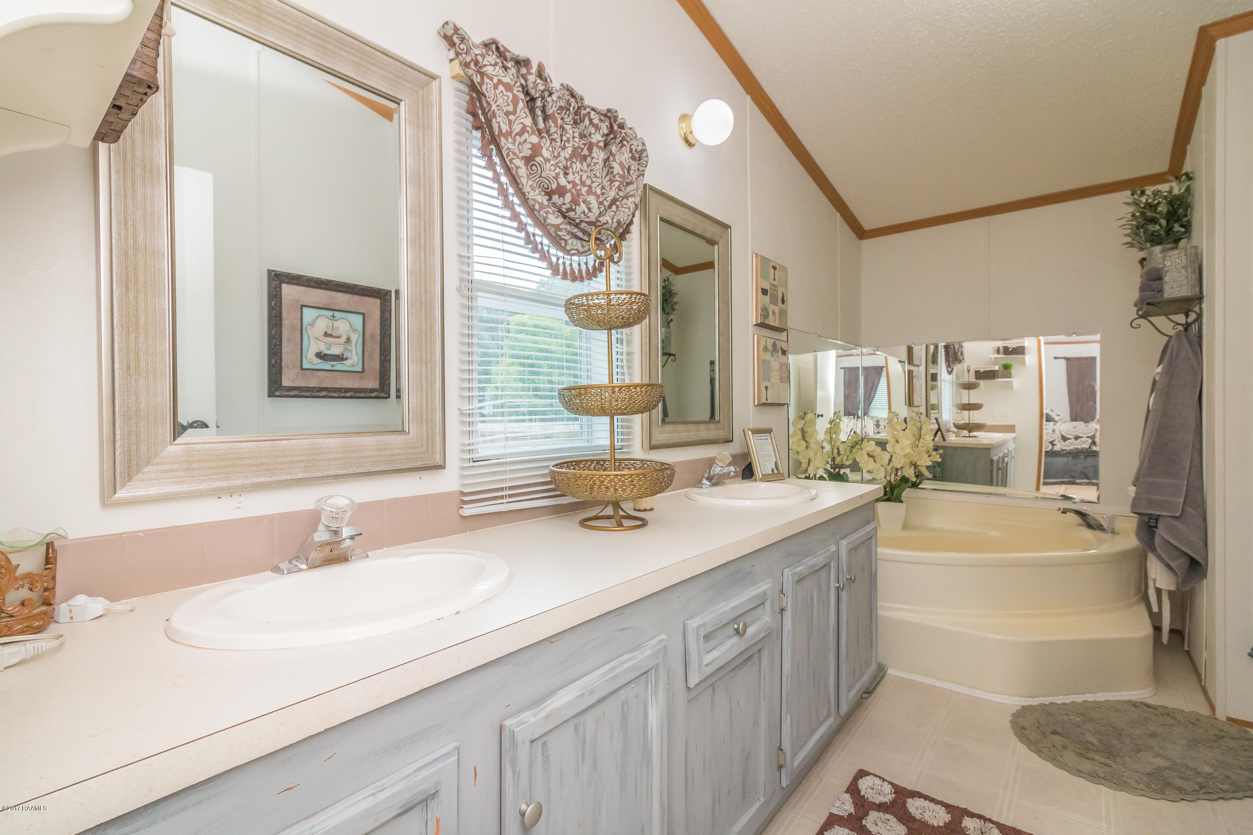 437 Benoit Road Carencro, LA 70520 - Photo 24 of 34 Gallery Image 24