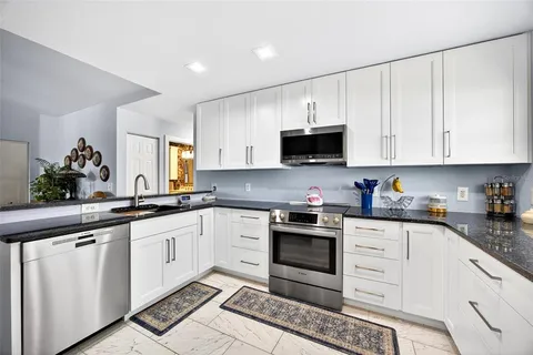 $349,900 | 25652 Aysen Drive, Punta Gorda, FL 33983