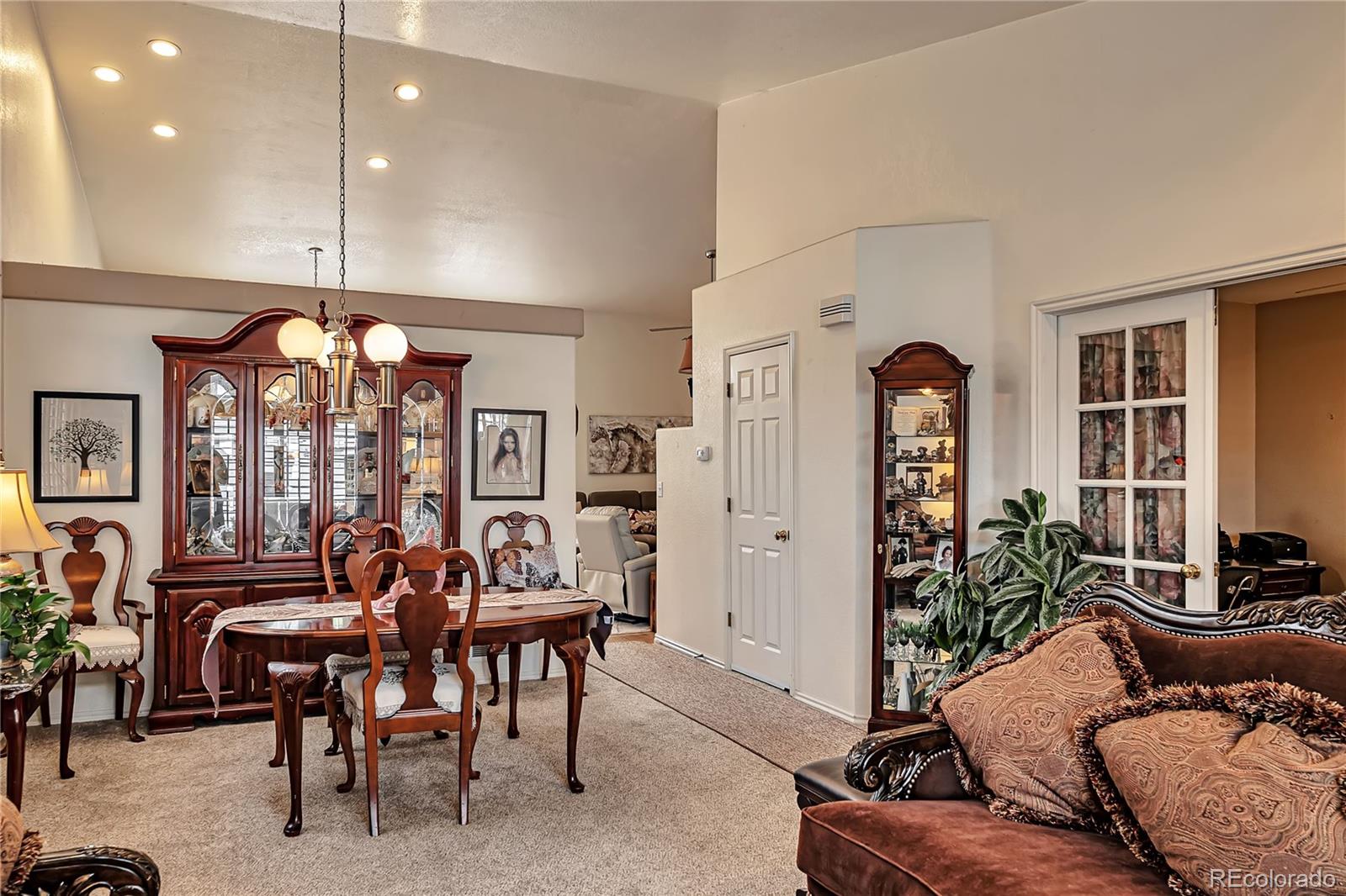 9696 Crosspointe Drive Highlands Ranch, CO 80130 - Photo 10 of 26 Gallery Image 10