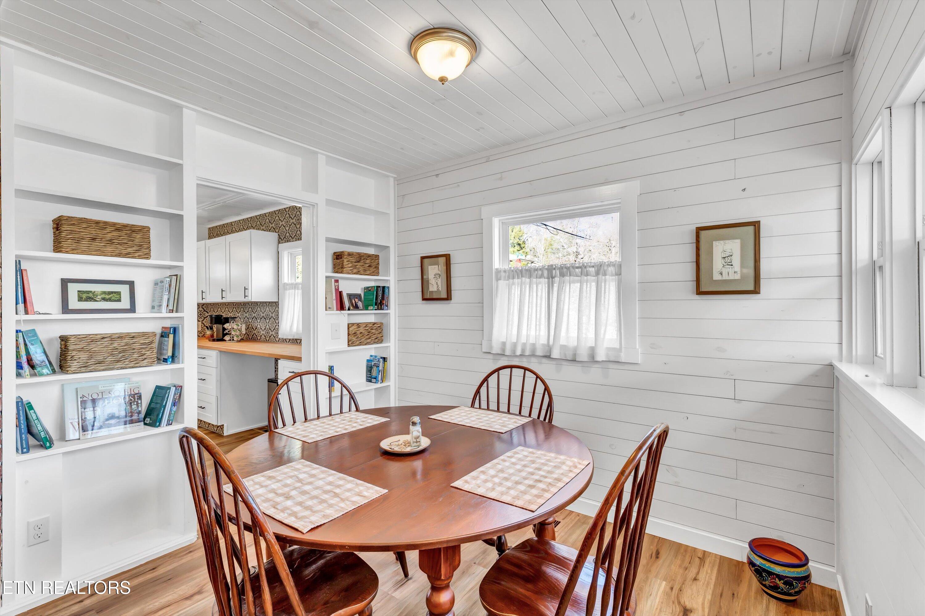 201 Outer Drive Oak Ridge, TN 37830 - Photo 11 of 27 14-201 Outer Dr-14