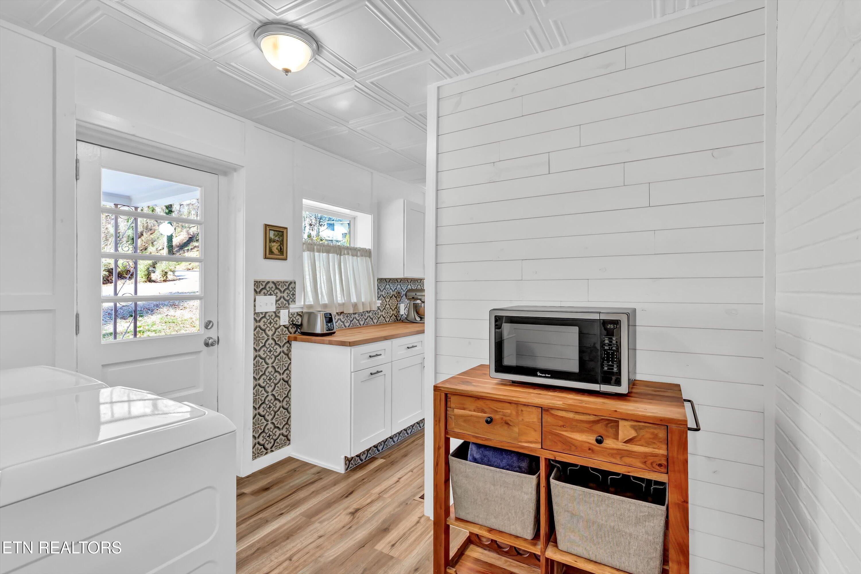 201 Outer Drive Oak Ridge, TN 37830 - Photo 17 of 27 07-201 Outer Dr-7