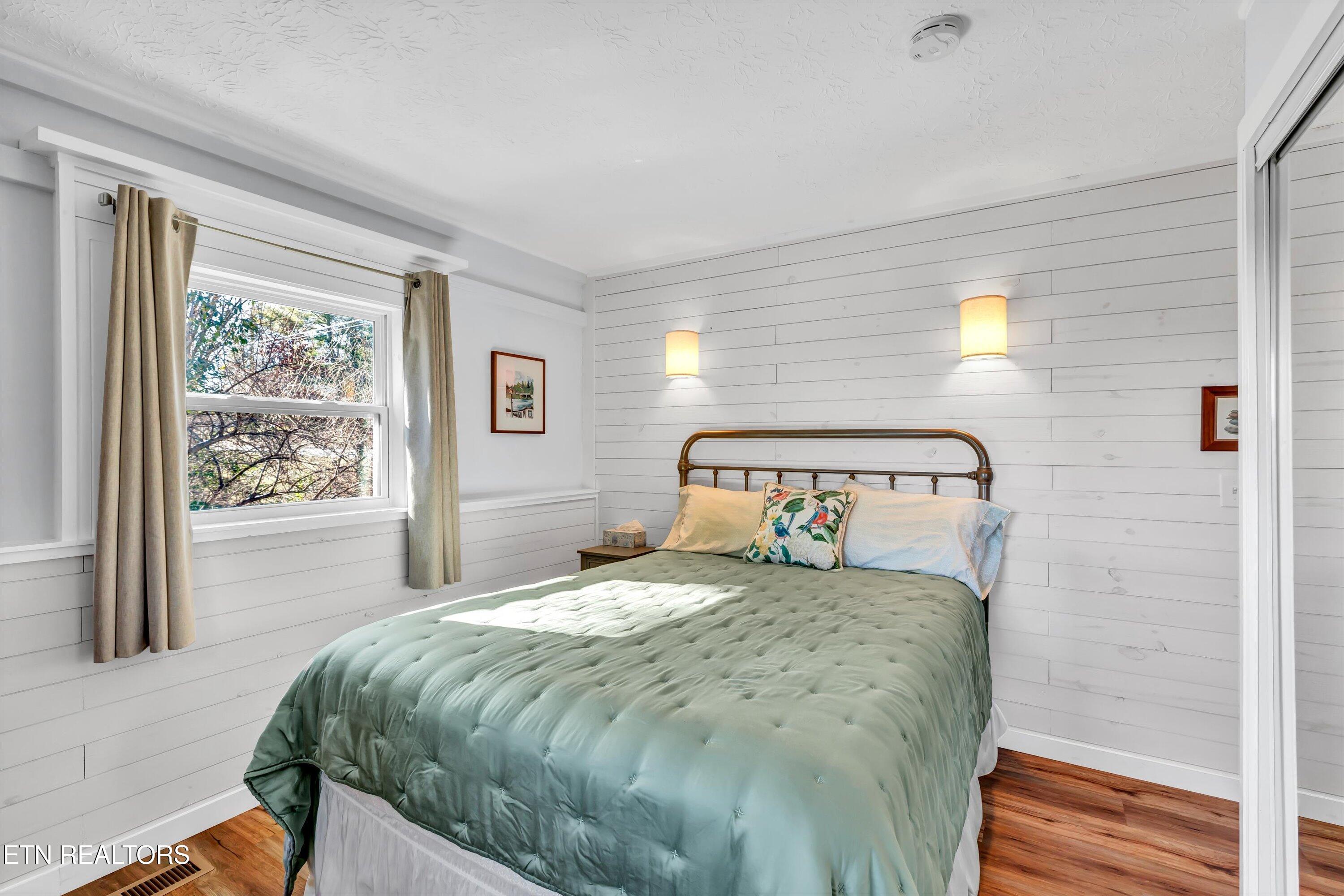 201 Outer Drive Oak Ridge, TN 37830 - Photo 18 of 27 22-201 Outer Dr-22