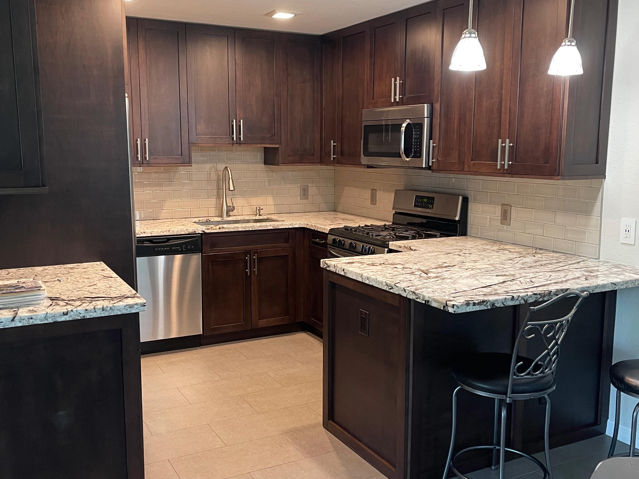 2500 Northeast 9th Street Pompano Beach, FL 33062 - Photo 2 of 10 IMG_3140-4