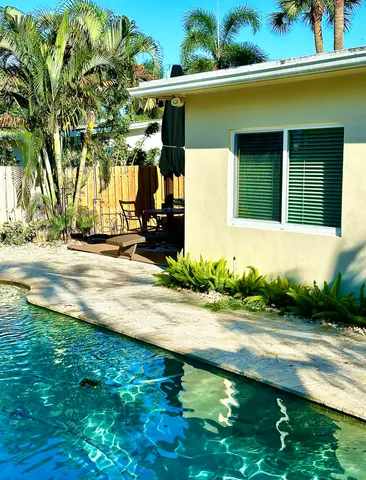 $4,950 | 2500 Northeast 9th Street, Pompano Beach, FL 33062