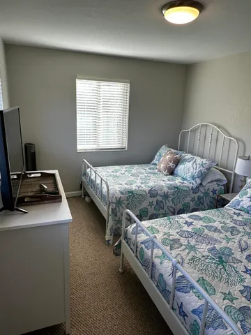 $4,950 | 2500 Northeast 9th Street, Pompano Beach, FL 33062