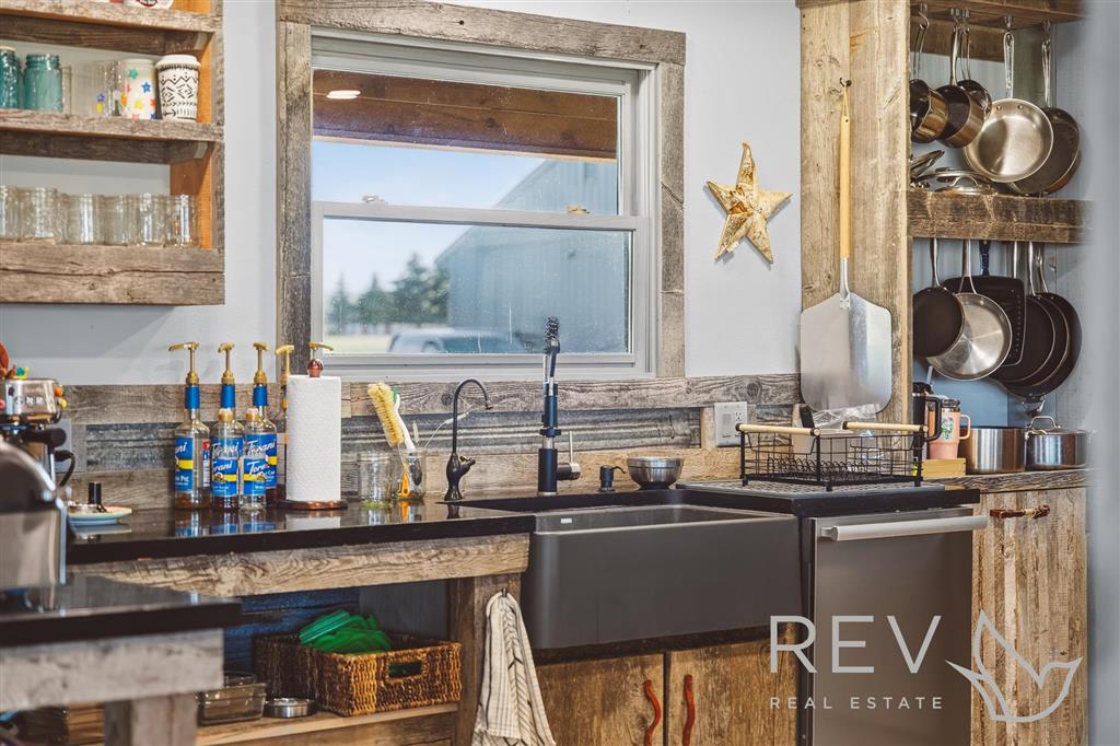 30 Carter Mountain Road Cody, WY 82414 - Photo 16 of 65 Gallery Image 16