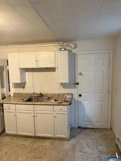 $1,650 | 976 Chalkstone Avenue, Unit 1, Providence, RI 02908