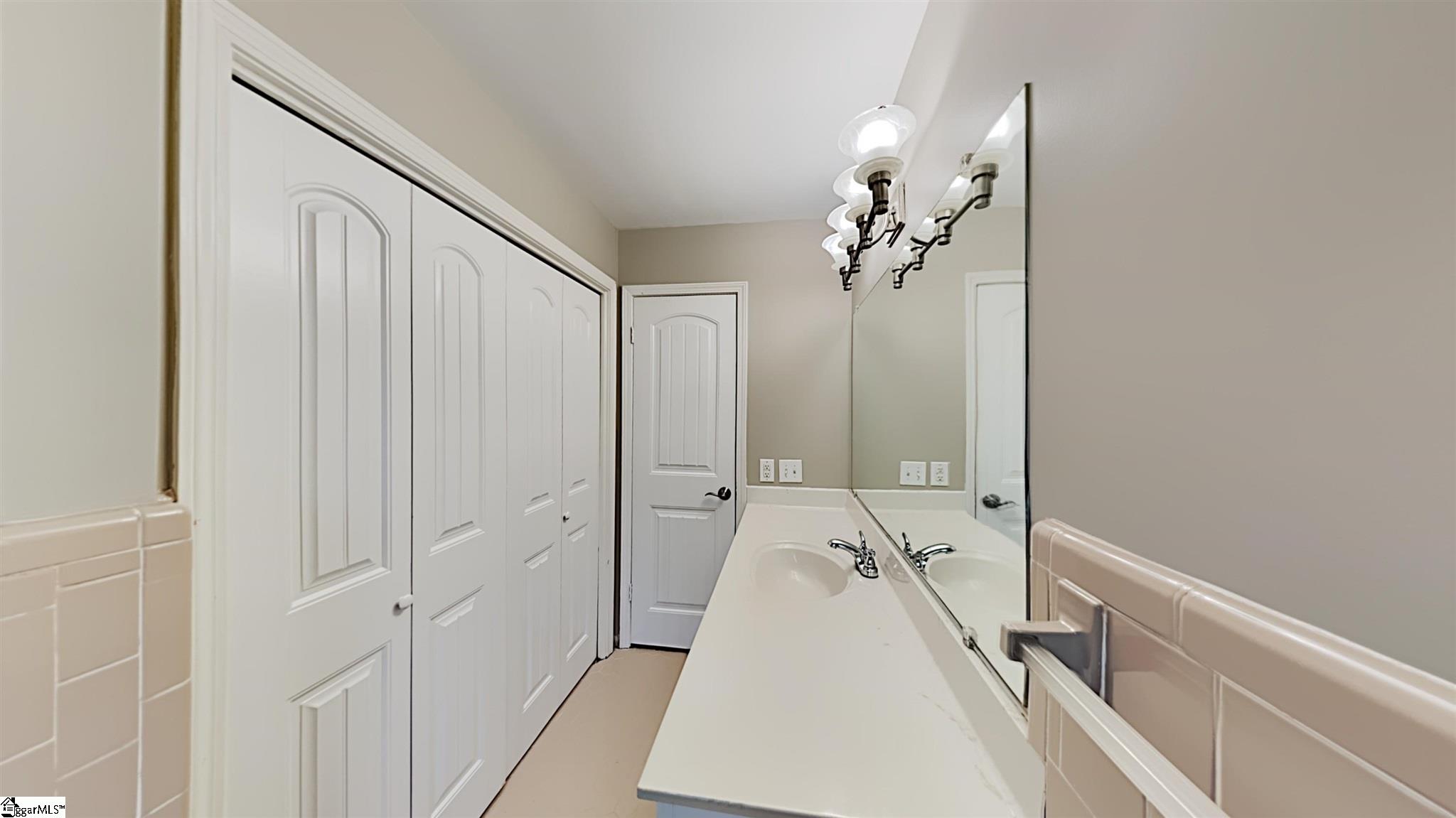 200 Elmhurst Road Greenville, SC 29611 - Photo 14 of 21 Gallery Image 14