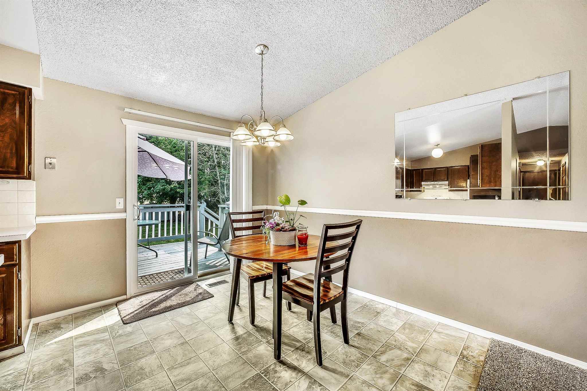 312 North Mamer Road Spokane Valley, WA 99216 - Photo 5 of 19