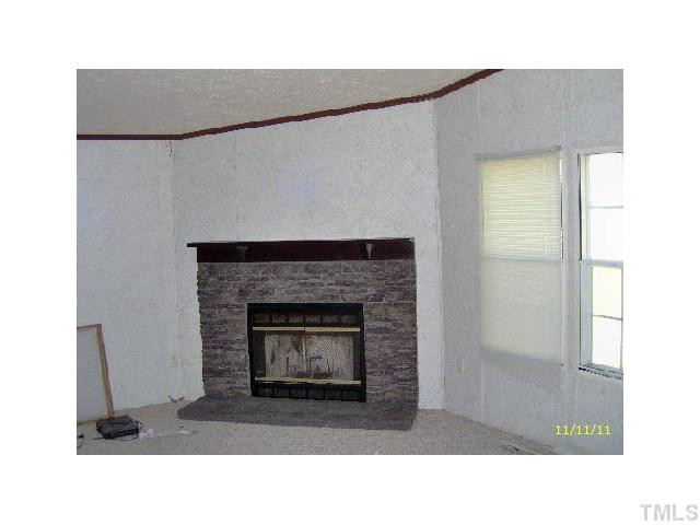 1305 South Eldridge Road Newton Grove, NC 28366 - Photo 2 of 6 Den/Family/Great Room
