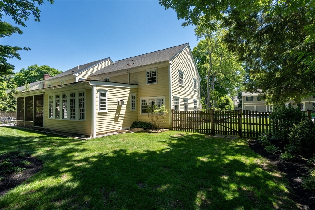 10 Auburn Road Wellesley, MA 02481 - Photo 33 of 34