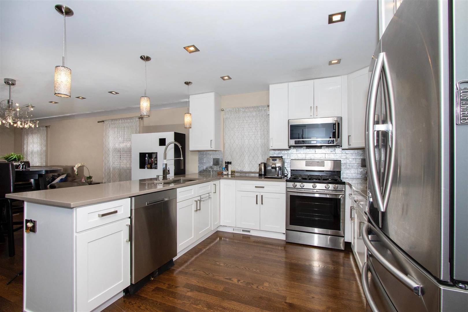 2441 Budd Street River Grove, IL 60171 - Photo 5 of 31
