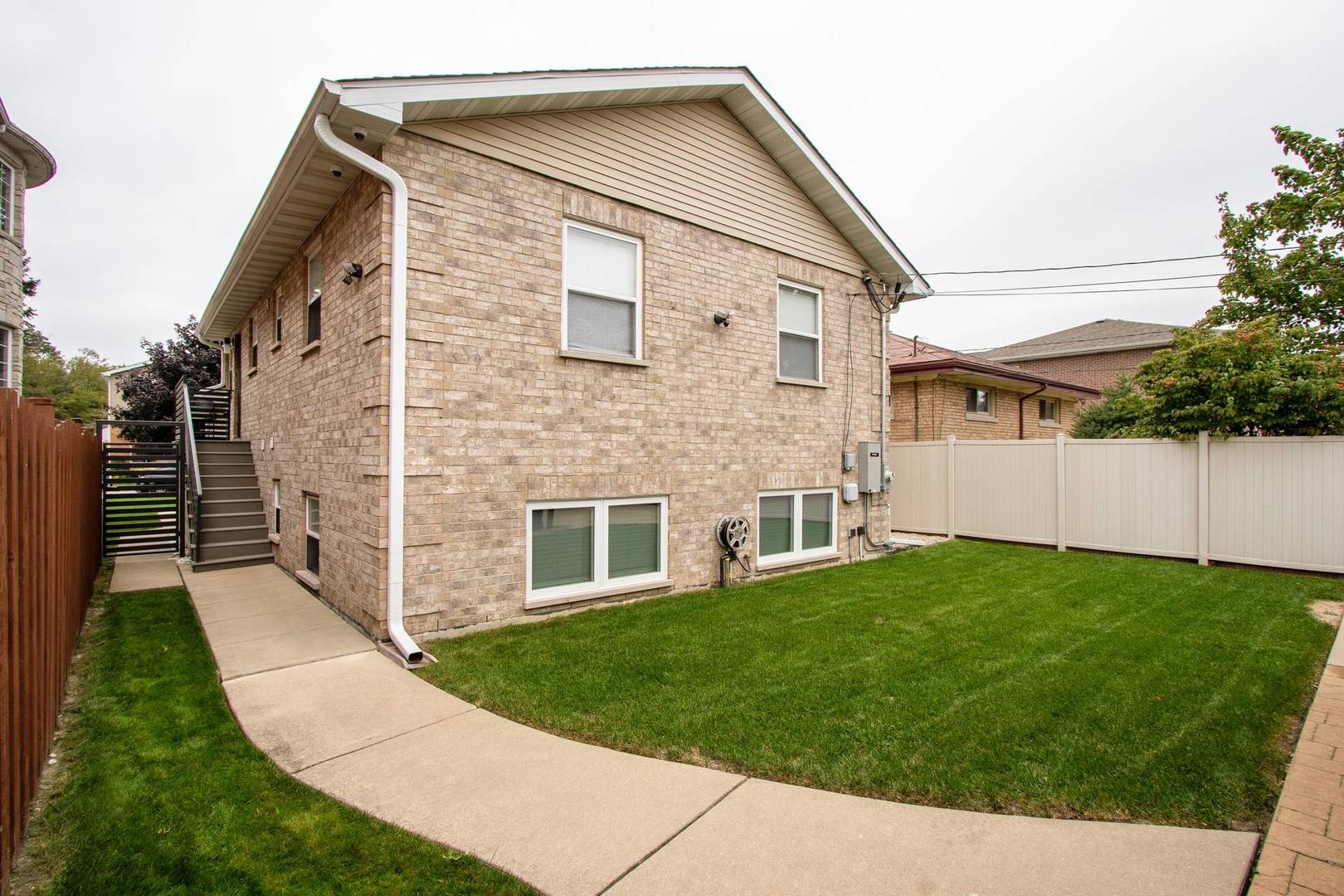 2441 Budd Street River Grove, IL 60171 - Photo 10 of 31