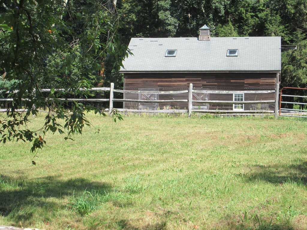 411 Linebrook Road Ipswich, MA 01938 - Photo 7 of 26 Gallery Image 7