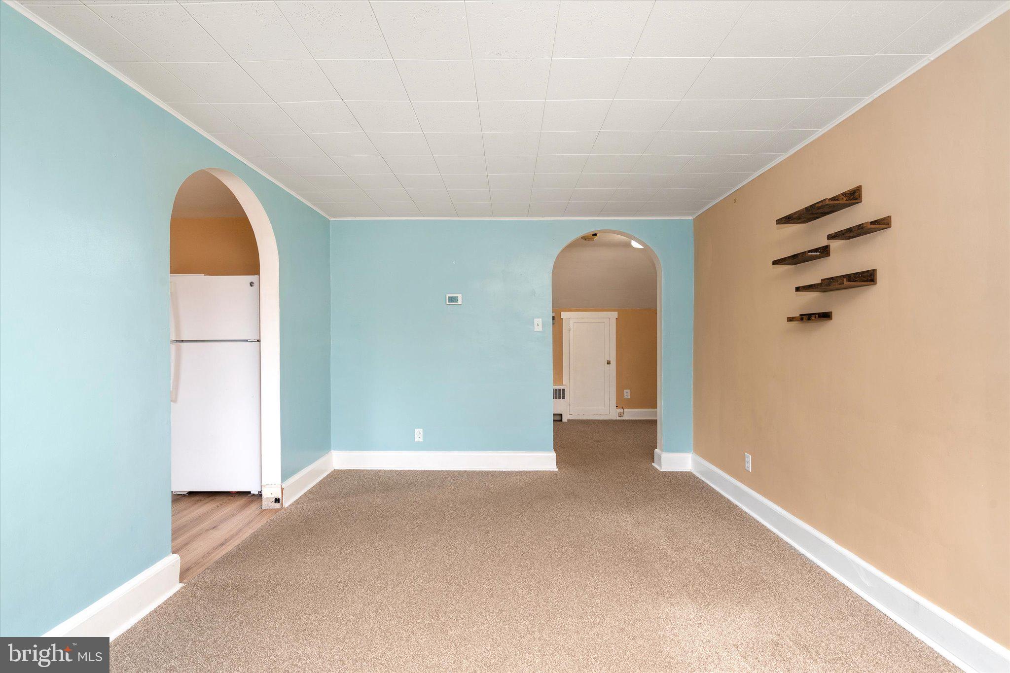 2035 Hamilton Avenue Hamilton, NJ 08619 - Photo 24 of 53 Living room
