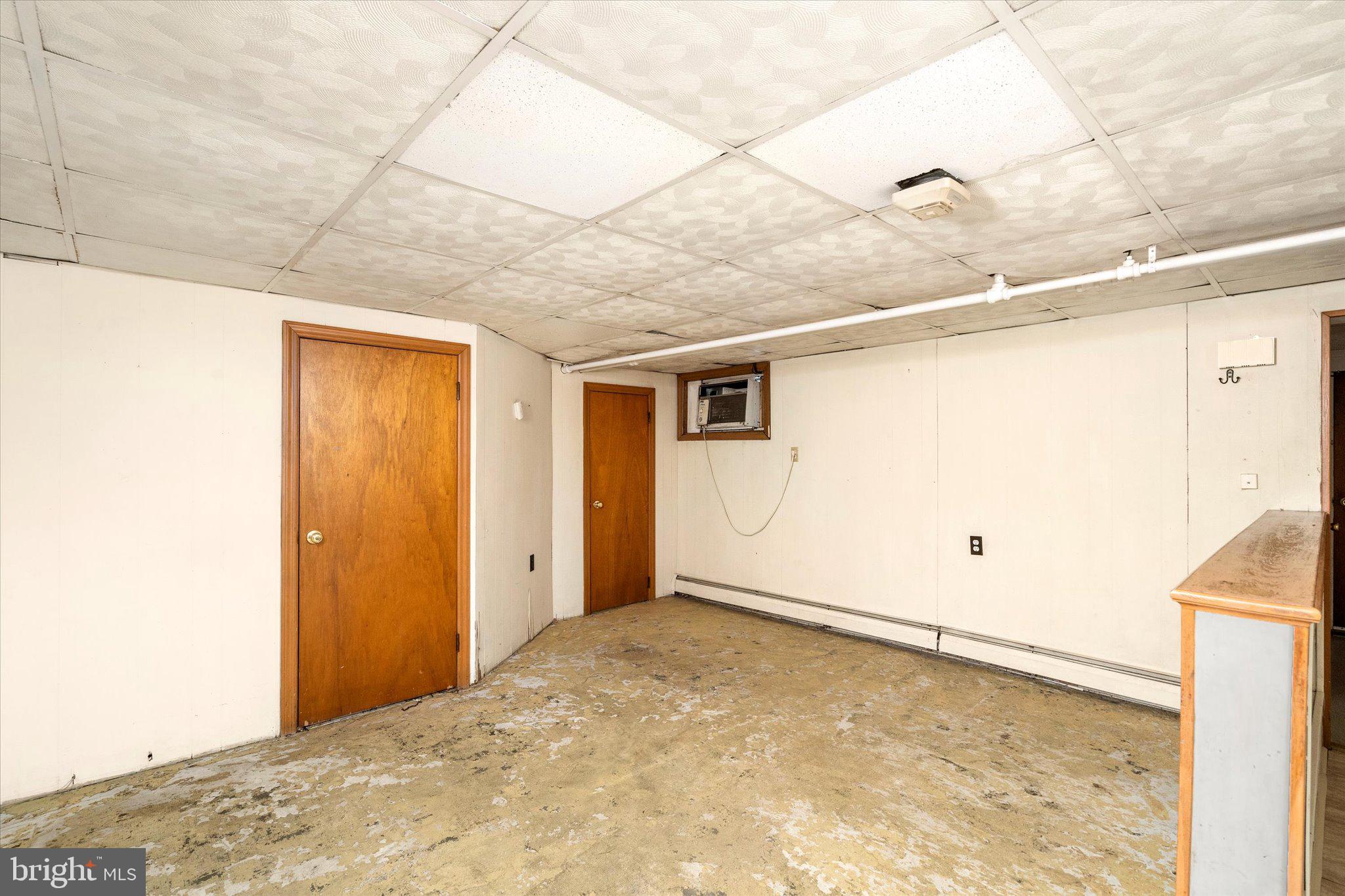 2035 Hamilton Avenue Hamilton, NJ 08619 - Photo 38 of 53 Bedroom unit 3