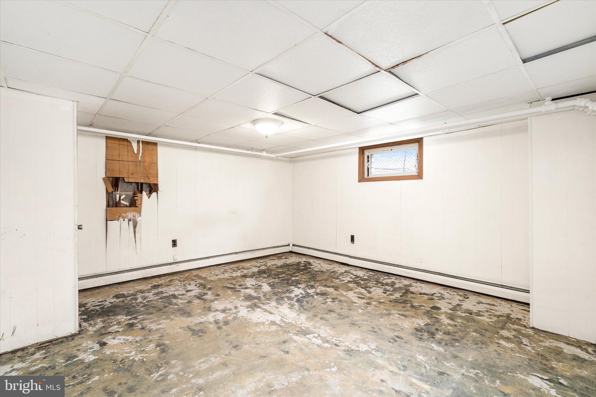 2035 Hamilton Avenue Hamilton, NJ 08619 - Photo 39 of 53 Bedroom unit 3
