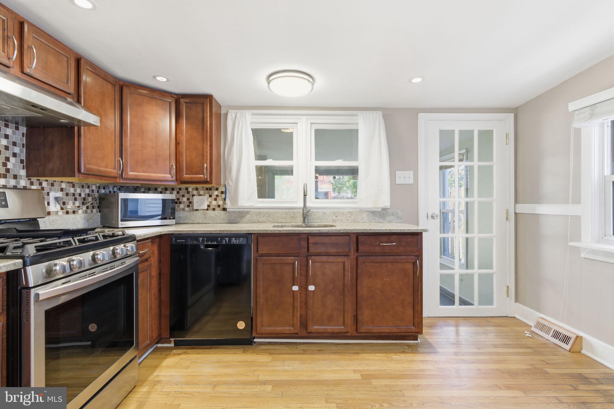 317 Beecher Avenue Cheltenham, PA 19012 - Photo 9 of 26