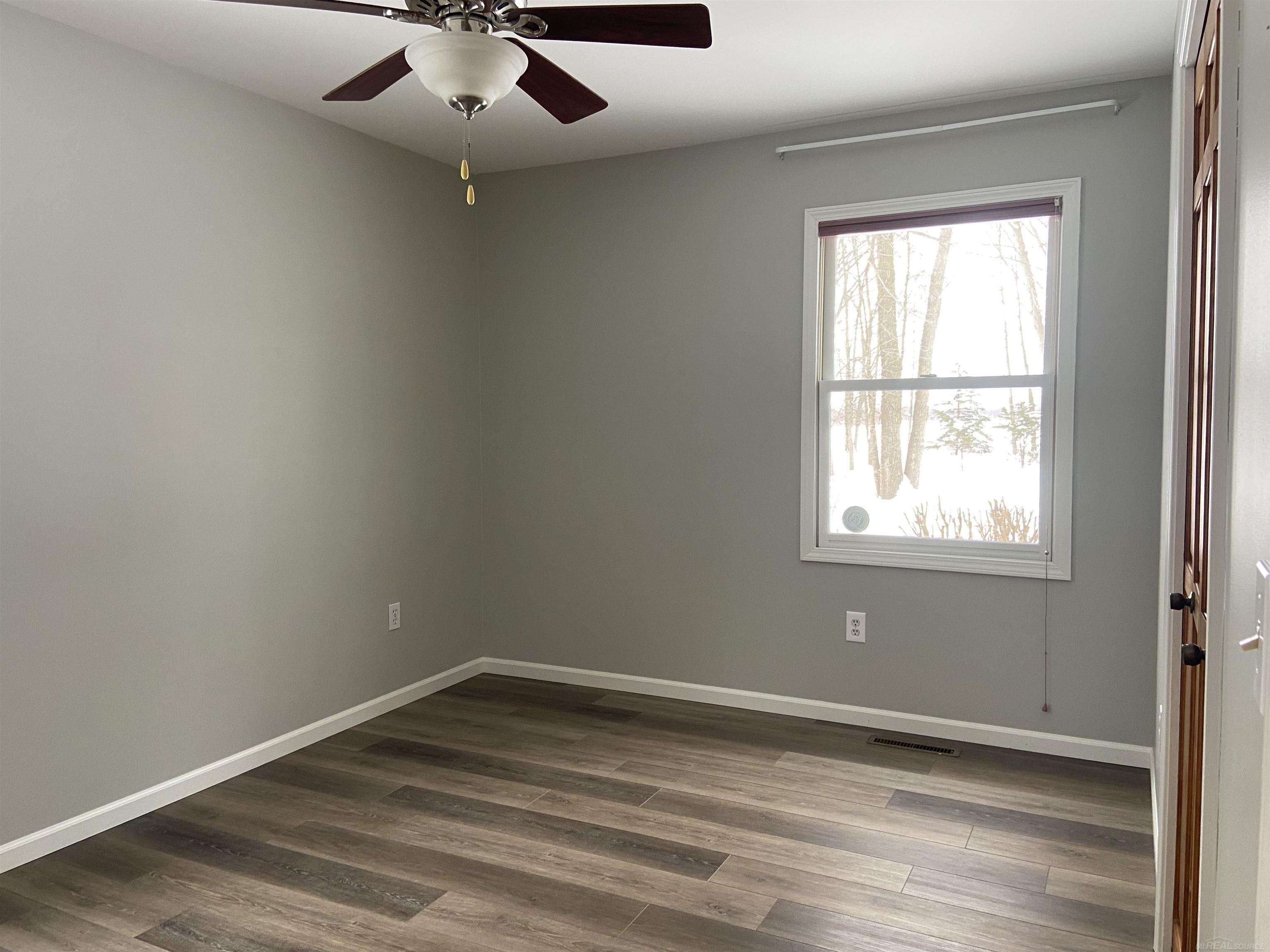 7207 Hackett Road Freeland, MI 48623 - Photo 20 of 25