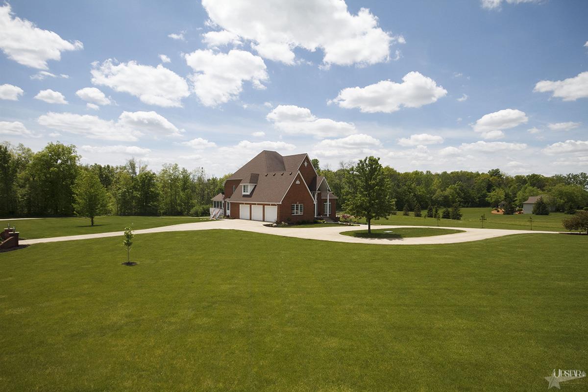 6612 Hursh Road Fort Wayne, IN 46845 - Photo 3 of 30
