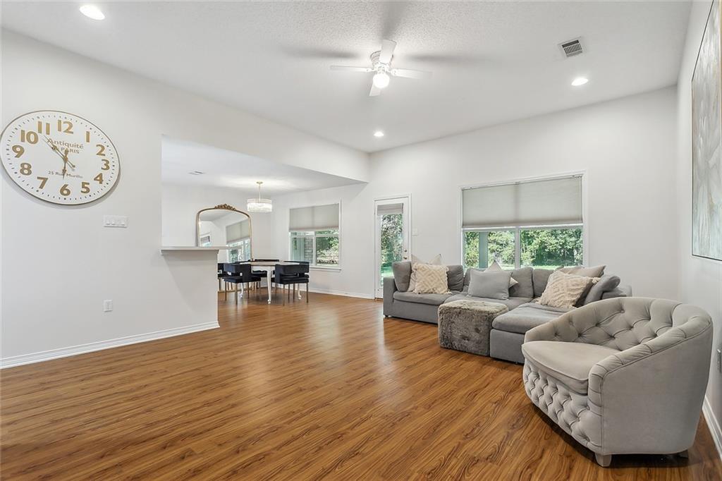 27021 Tag A Long Road Lacombe, LA 70445 - Photo 3 of 11 Gallery Image 3
