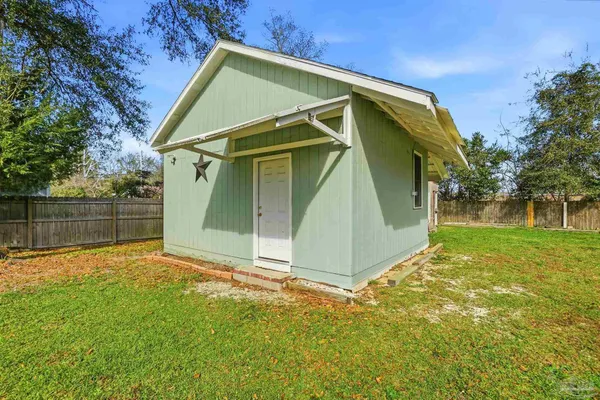 $225,000 | 402 Front Street, Century, FL 32535