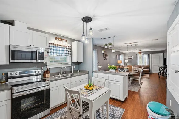 $225,000 | 402 Front Street, Century, FL 32535