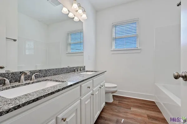 $2,800 | 601 Lake Shelf Drive, Baton Rouge, LA 70820