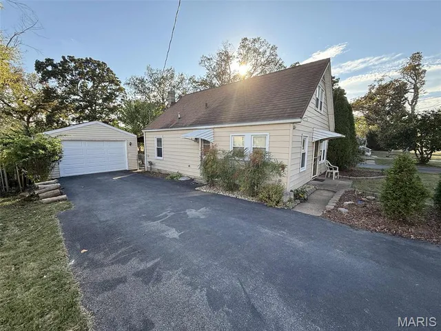 $200,000 | 806 West Congress Street, Pacific, MO 63069