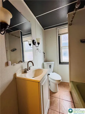 $1,995 | 637 North Penn Street, Allentown, PA 18102