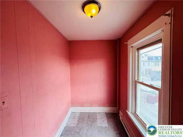 $1,995 | 637 North Penn Street, Allentown, PA 18102