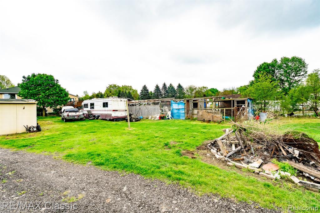 23160 Karr Road Belleville, MI 48111 - Photo 37 of 37 Gallery Image 37