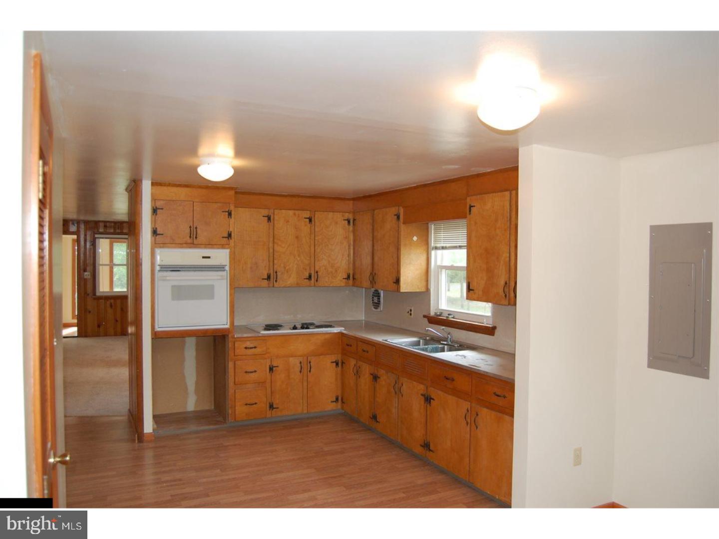 82 Seabreeze Road Bridgeton, NJ 08302 - Photo 15 of 25 Kitchen