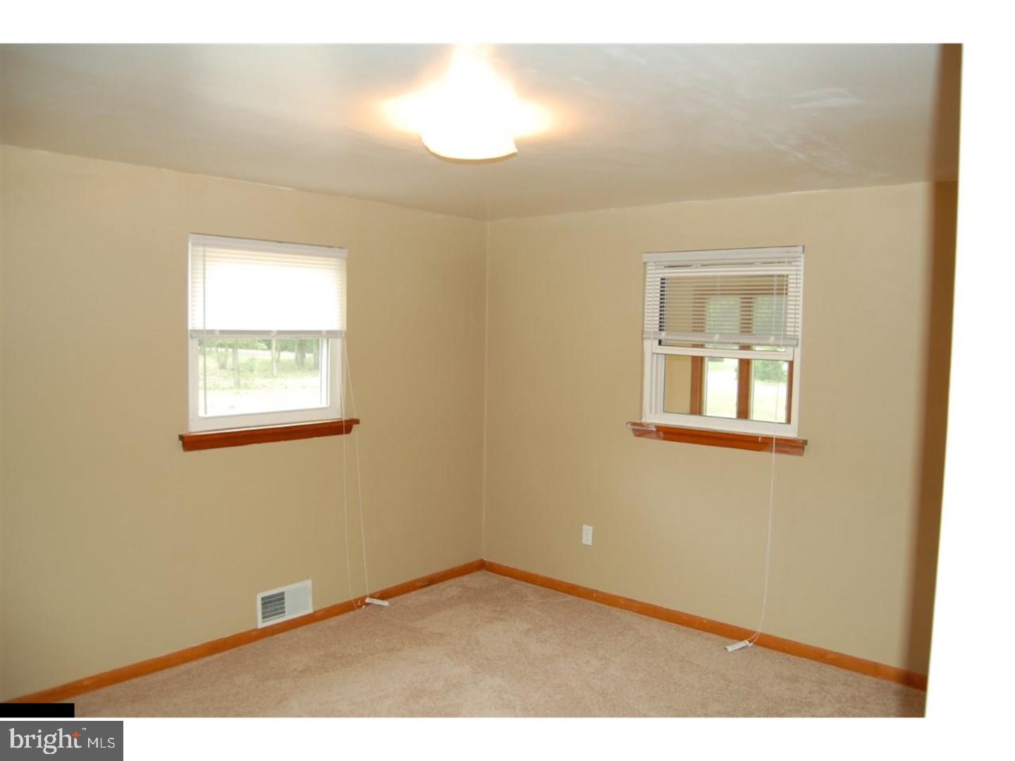 82 Seabreeze Road Bridgeton, NJ 08302 - Photo 10 of 25 Master Bedroom