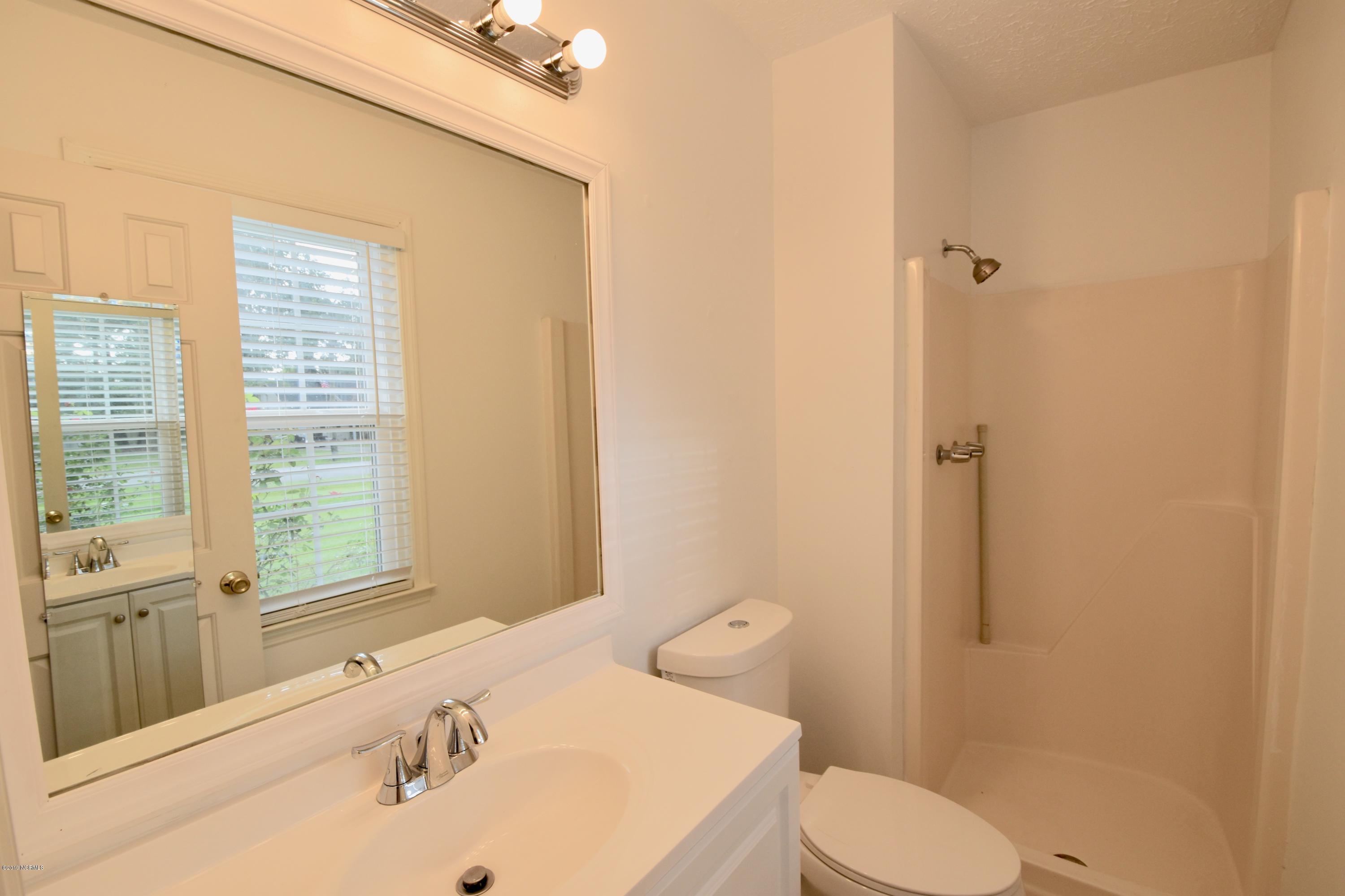 7 Logan Road Castle Hayne, NC 28429 - Photo 19 of 41 Master en suite. New vanity and toilet