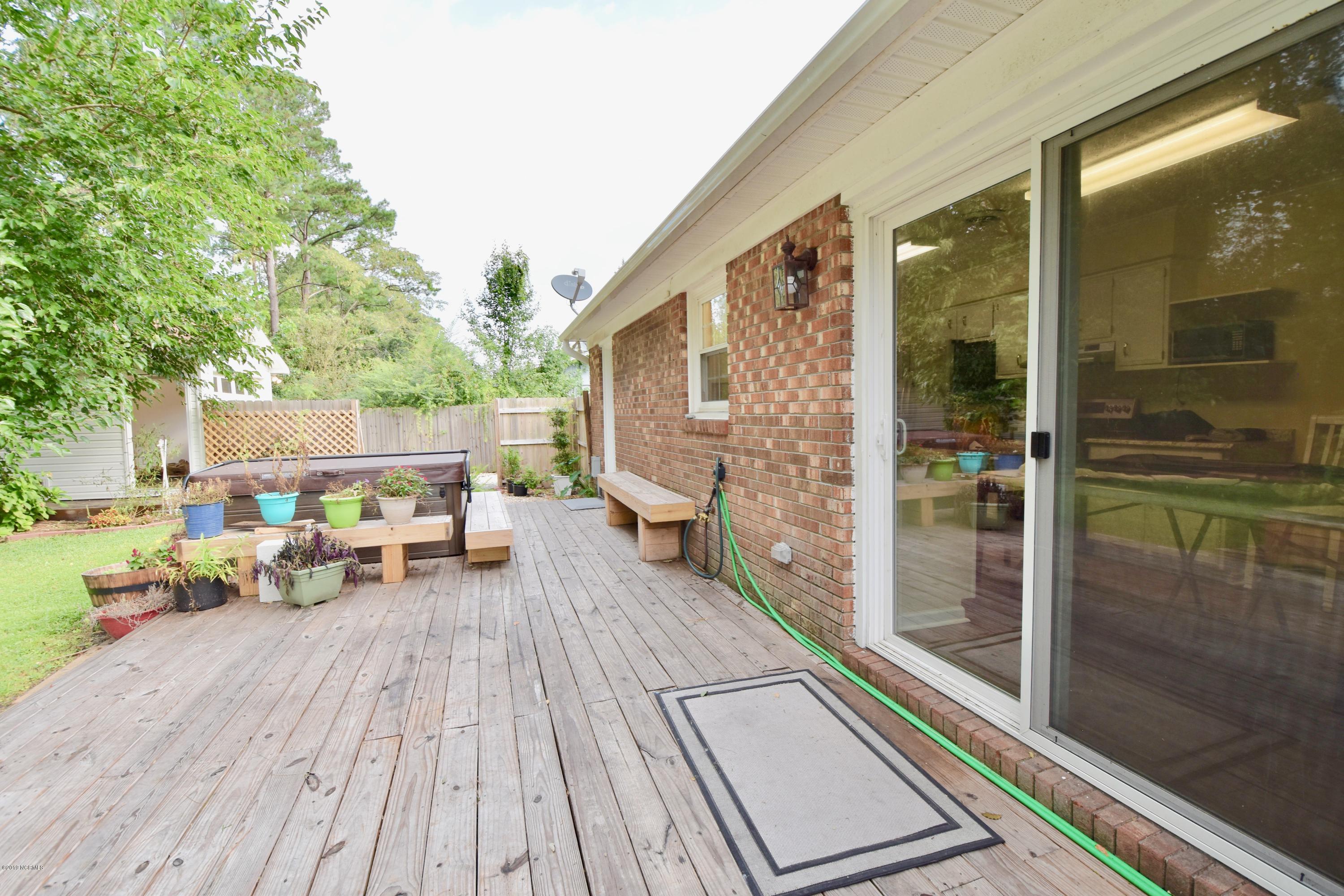 7 Logan Road Castle Hayne, NC 28429 - Photo 25 of 41 Deck perfect for entertaining