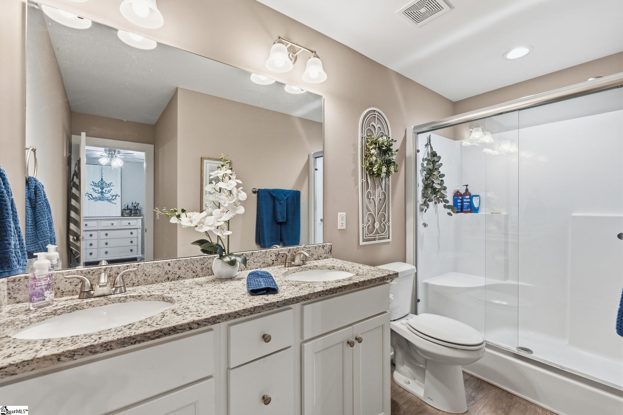 7607 Old Laurens Road Gray Court, SC 29645 - Photo 18 of 29