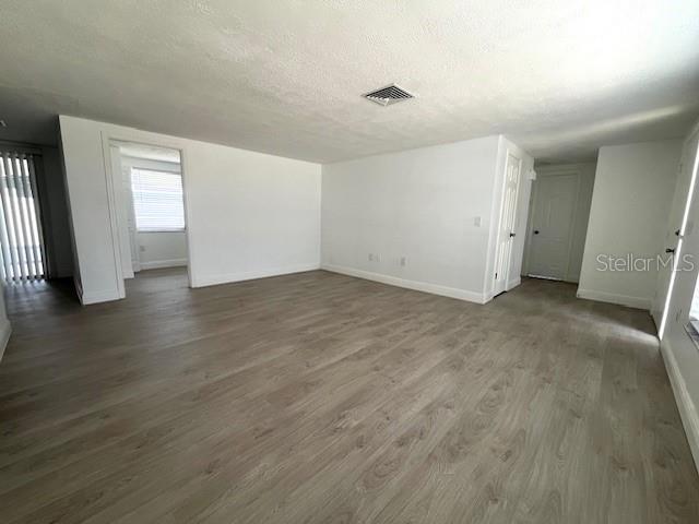 6646 Albemarle Parkway New Port Richey, FL 34653 - Photo 3 of 24 Gallery Image 3